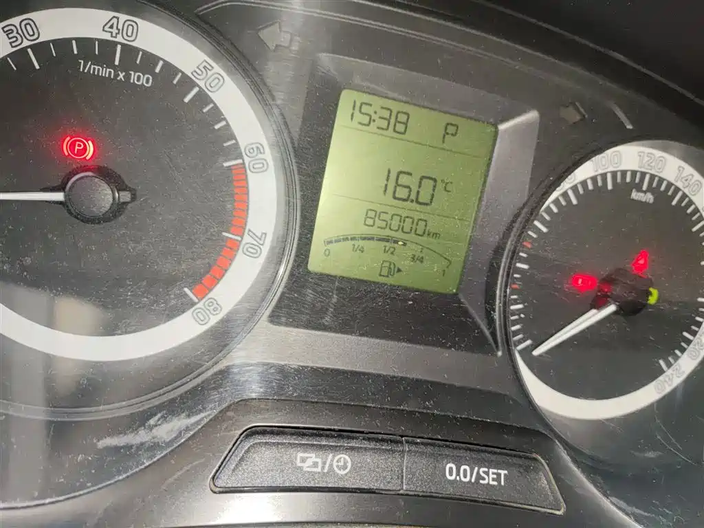 Škoda Fabia 2017 1.4L Auto Forward Edition фото 5