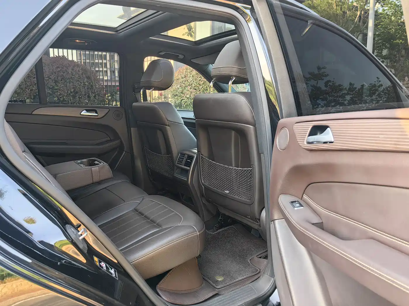 Mercedes-Benz GLE 2019 GLE 400 4MATIC Collector's Edition фото 25
