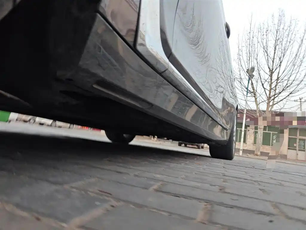 BMW 7 Series 2016 740Li Luxury фото 18