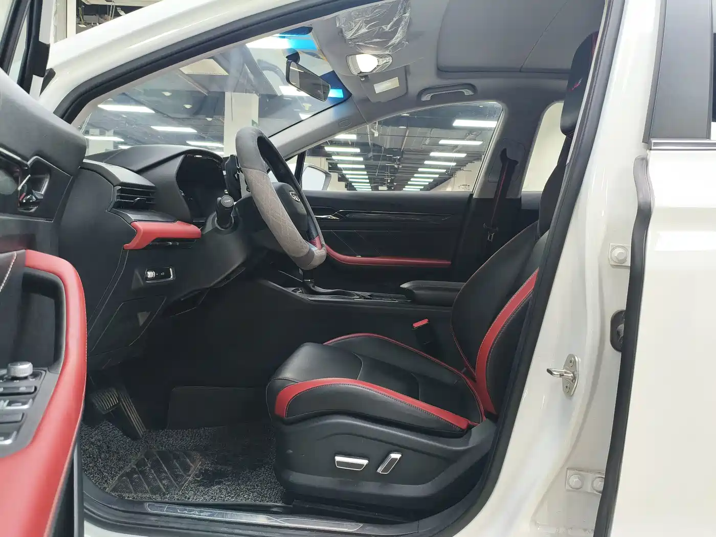 Photo 6 - Geely Emgrand S