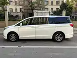 Фото 5 - Buick GL8