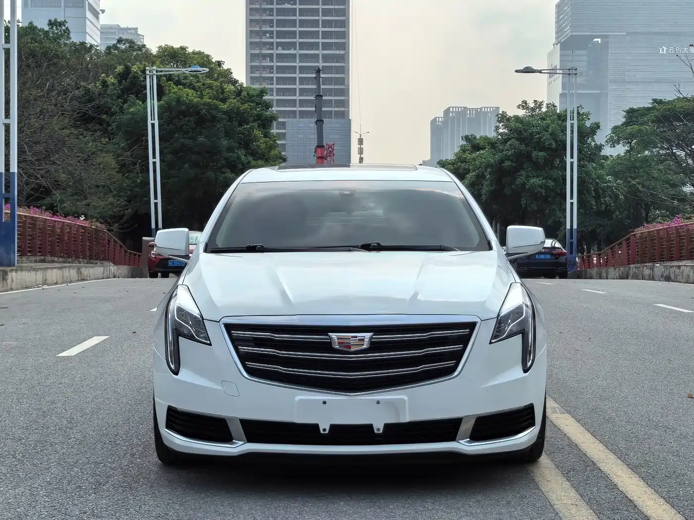 Cadillac XTS 2018 28T Technology фото 2