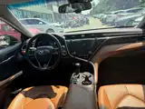 Photo 13 - Toyota Camry