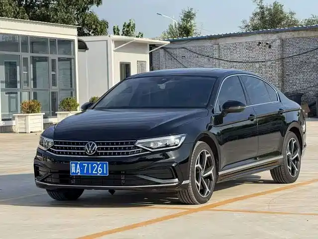 Volkswagen Magotan 3000 2-Millionth Select, 380TSI DSG, Люкс