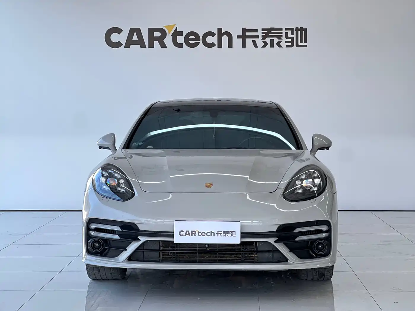 Porsche Panamera 2014 Panamera 4 3.0T фото 2