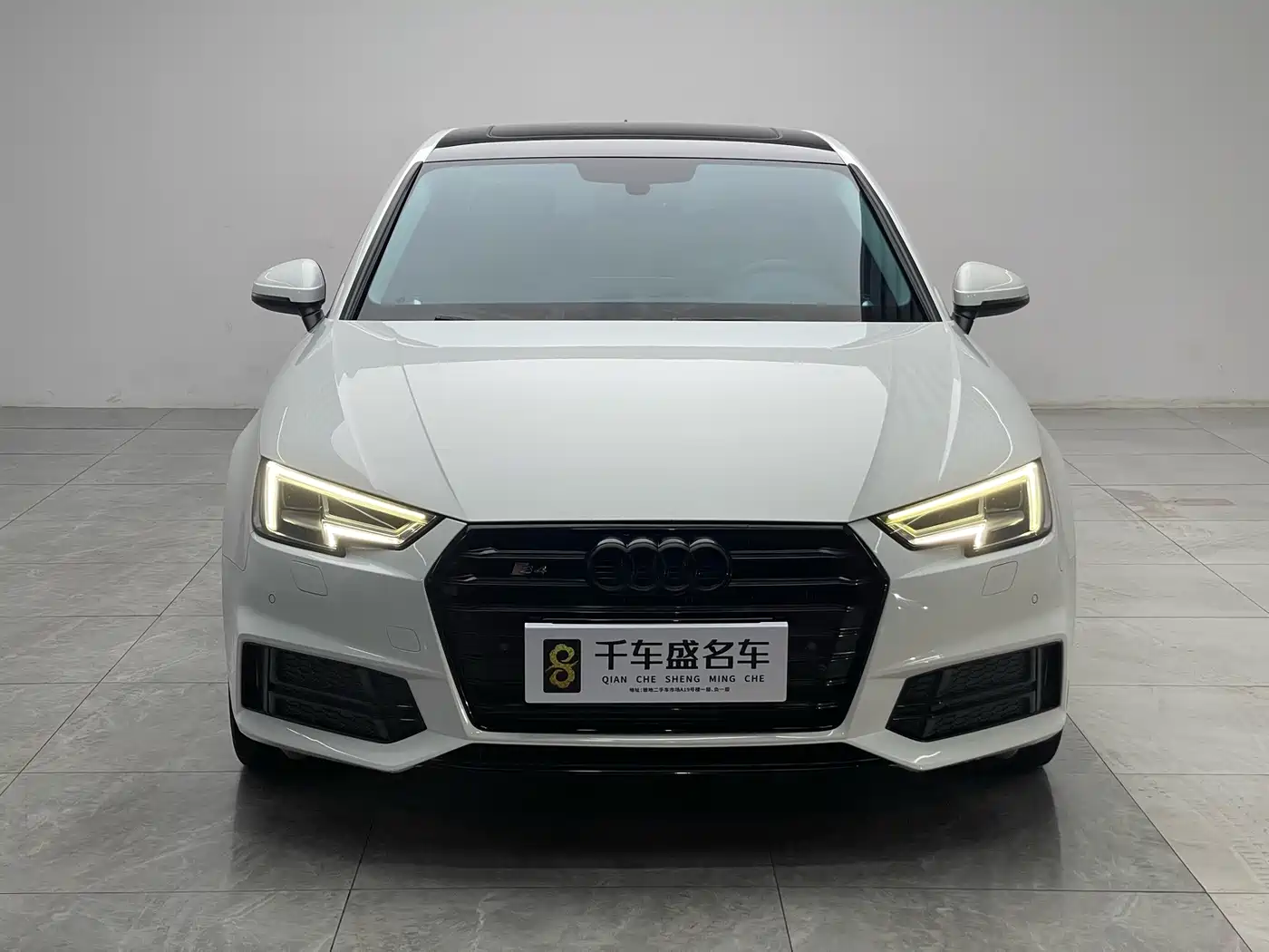 Фото 2 - Audi A4L