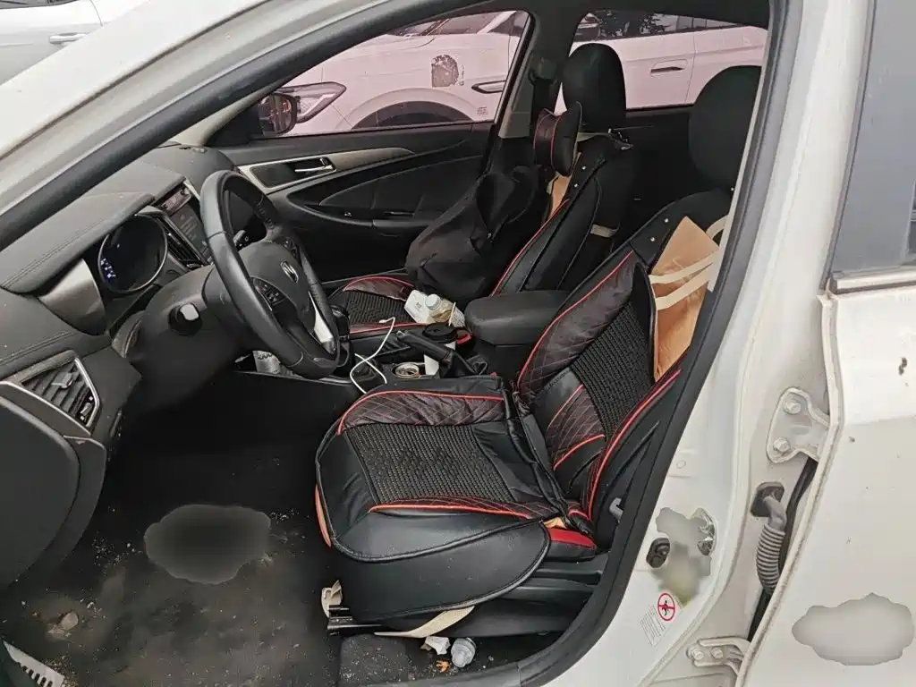 Changan Eado XT 2016 2016 1.6L Manual Stylish Cool Edition