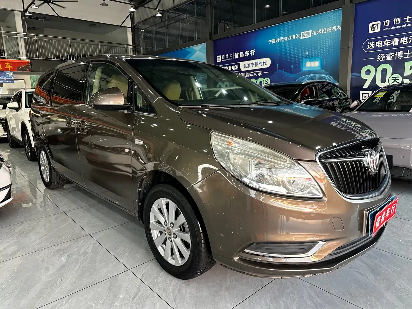 Buick GL8 2017 25S Comfort China V фото 3
