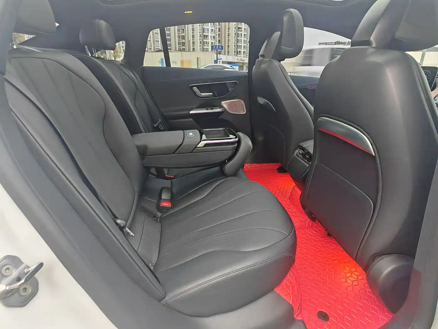 Mercedes-Benz EQE 2022 350 Luxury Edition фото 13