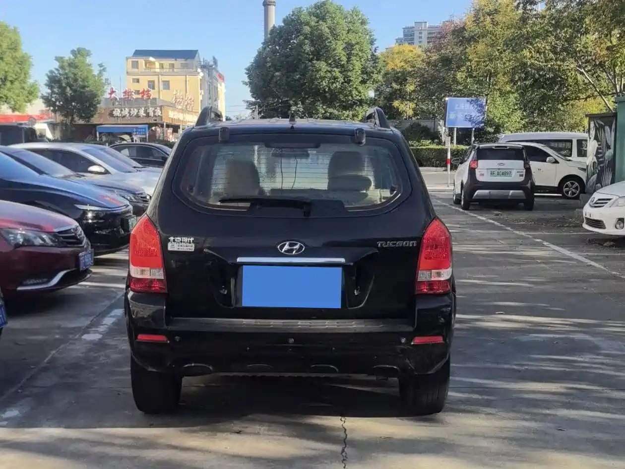 Фото 4 - Hyundai Tucson