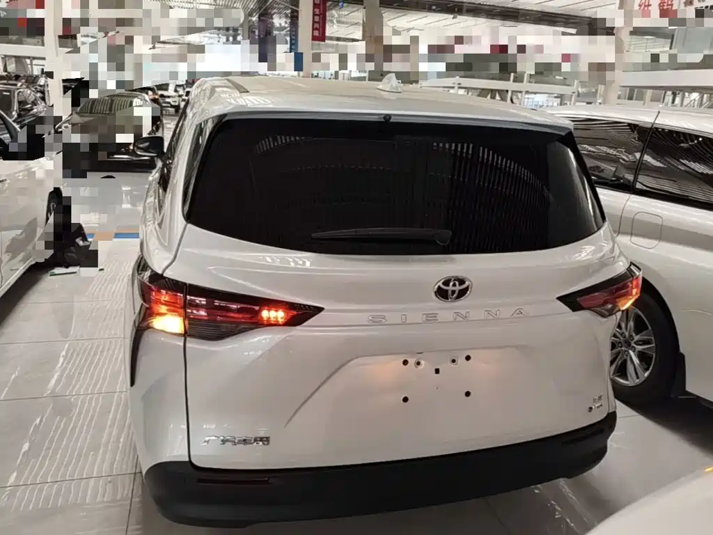 Toyota Sienna 2025 2024 2.5L Hybrid Comfort Edition