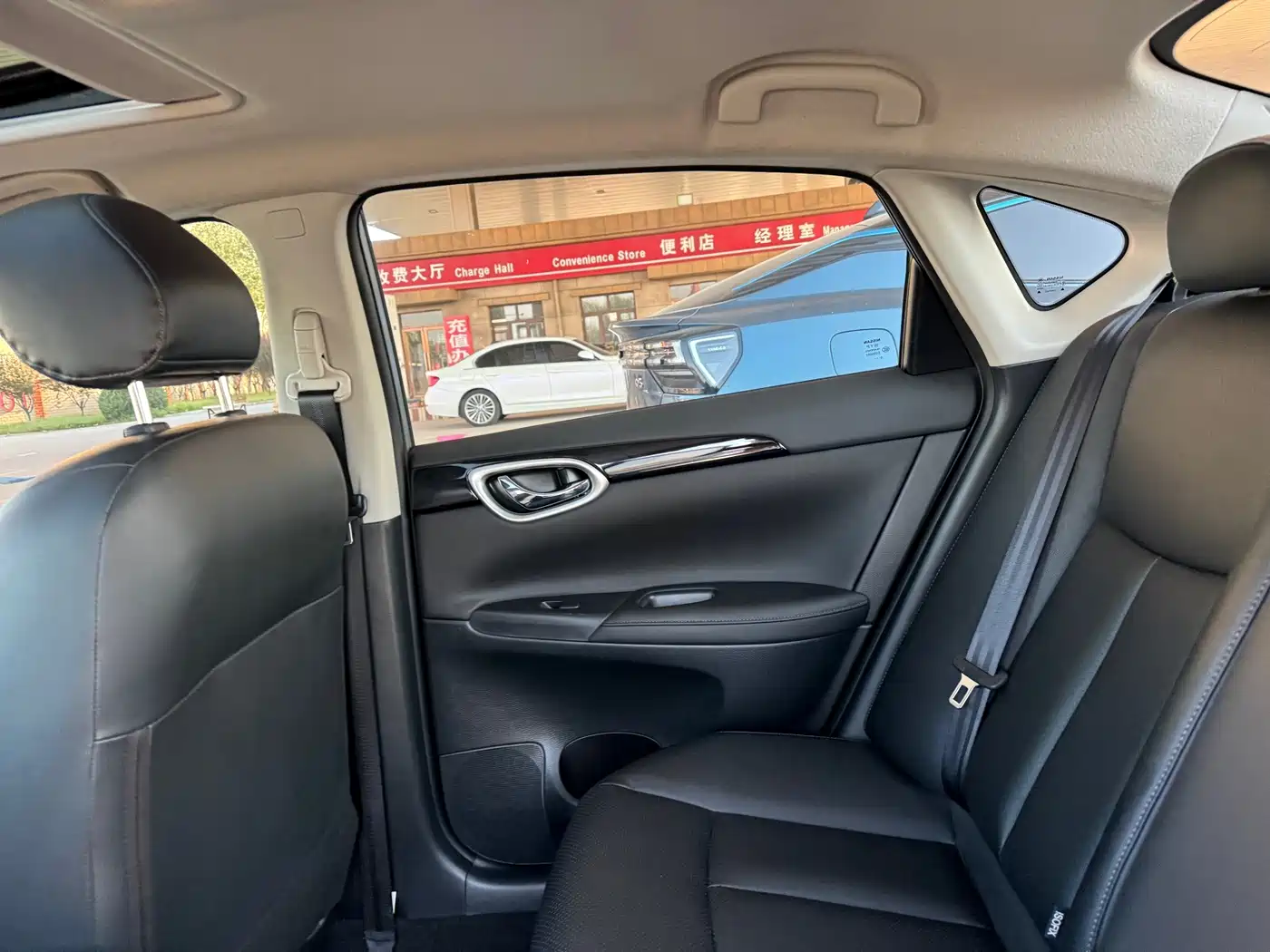 Nissan SYLPHY, миниатюра 8