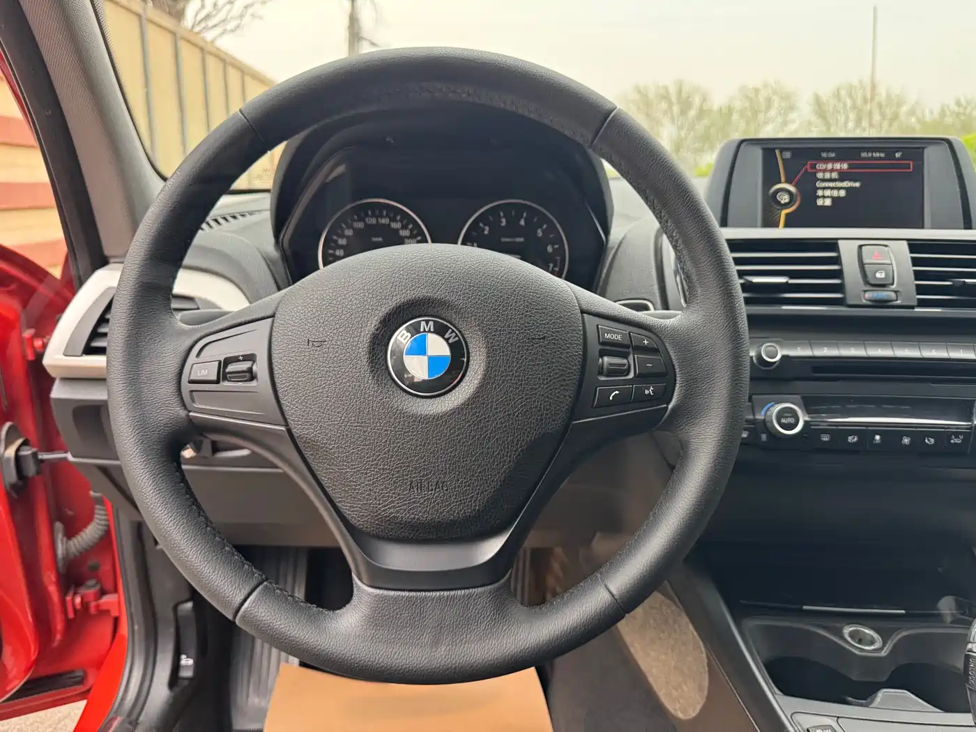 BMW 1 Series (Import) 2013 Facelift 118i Leading Model фото 10