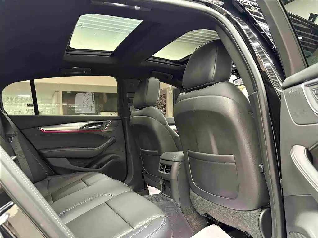 Cadillac CT5 2025 2025 Model 28T Track Performance Edition