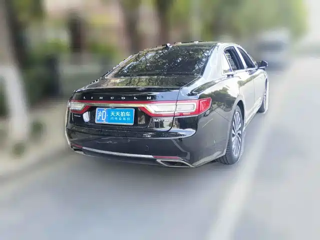 Lincoln Continental 2018 3.0T 4WD Presidential Edition — фото 2