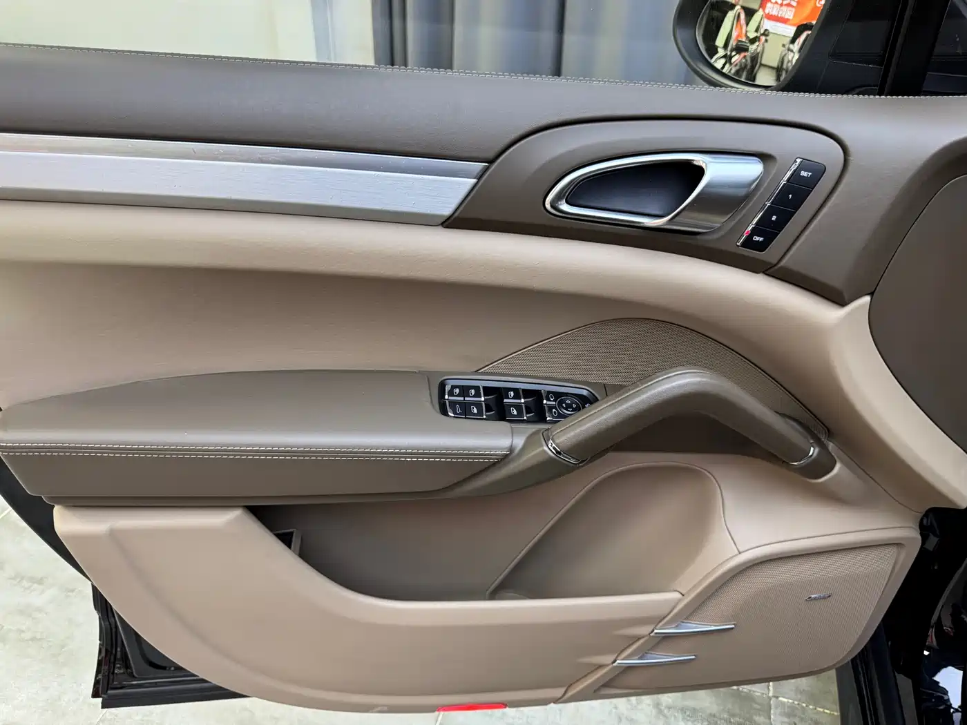 Porsche Cayenne 2011 Cayenne Turbo 4.8T фото 19