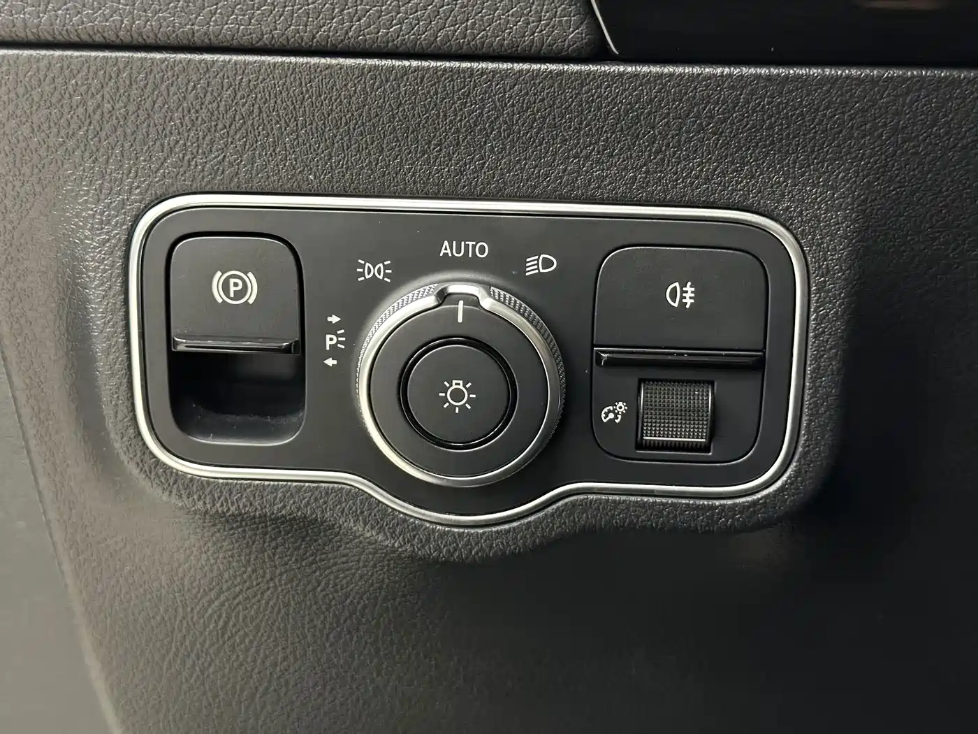Mercedes-Benz B-Class 2023 2022 Facelift B 200 Sporty
