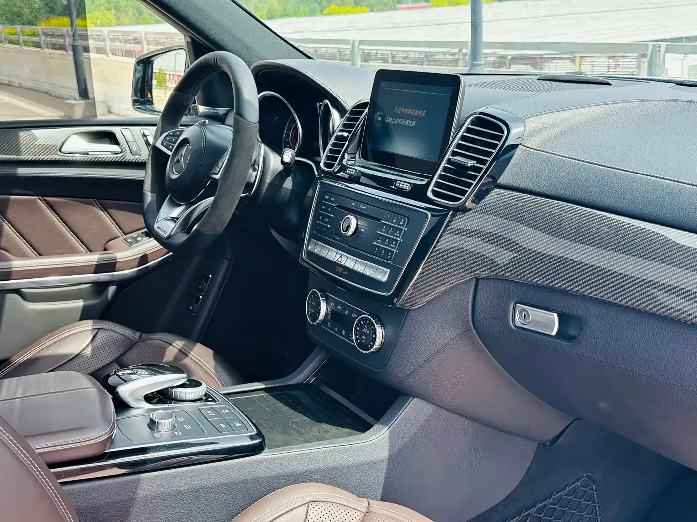 Mercedes-Benz GLS AMG 2016 AMG GLS 63 4MATIC фото 27