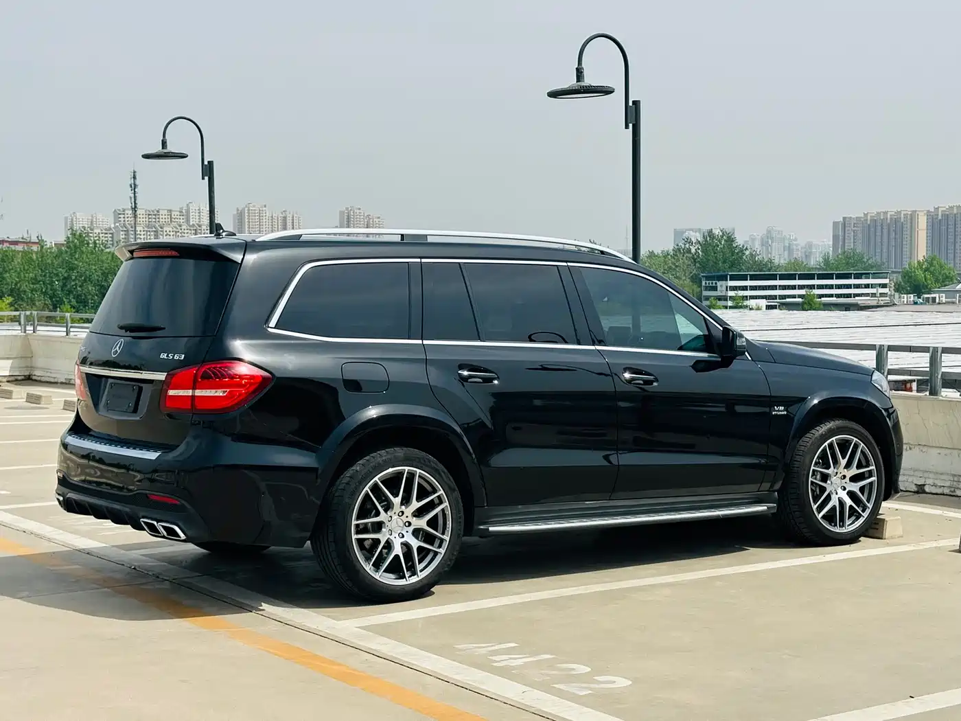 Mercedes-Benz GLS AMG 2016 AMG GLS 63 4MATIC фото 4