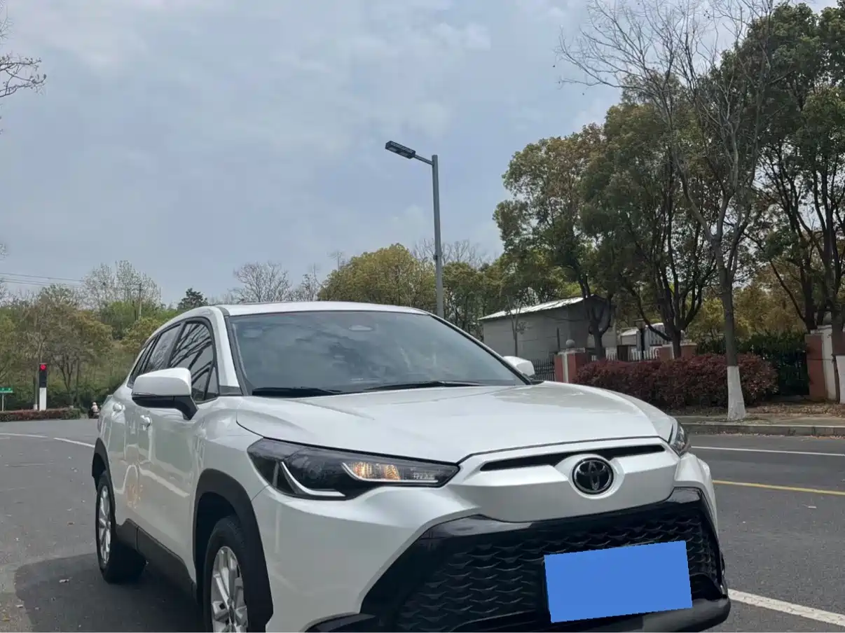 Toyota Frontlander 2023 2.0L CVT Luxury Edition