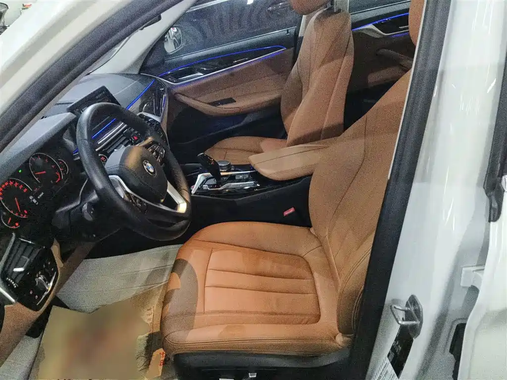BMW 5 Series 2018 528Li Launch Special Edition фото 15