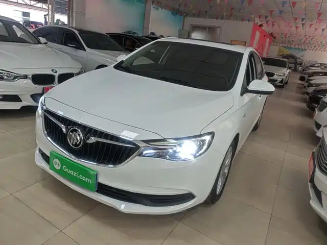 Buick Excelle Рестайлинг, Эталон, 1.5L, Элит, автомат
