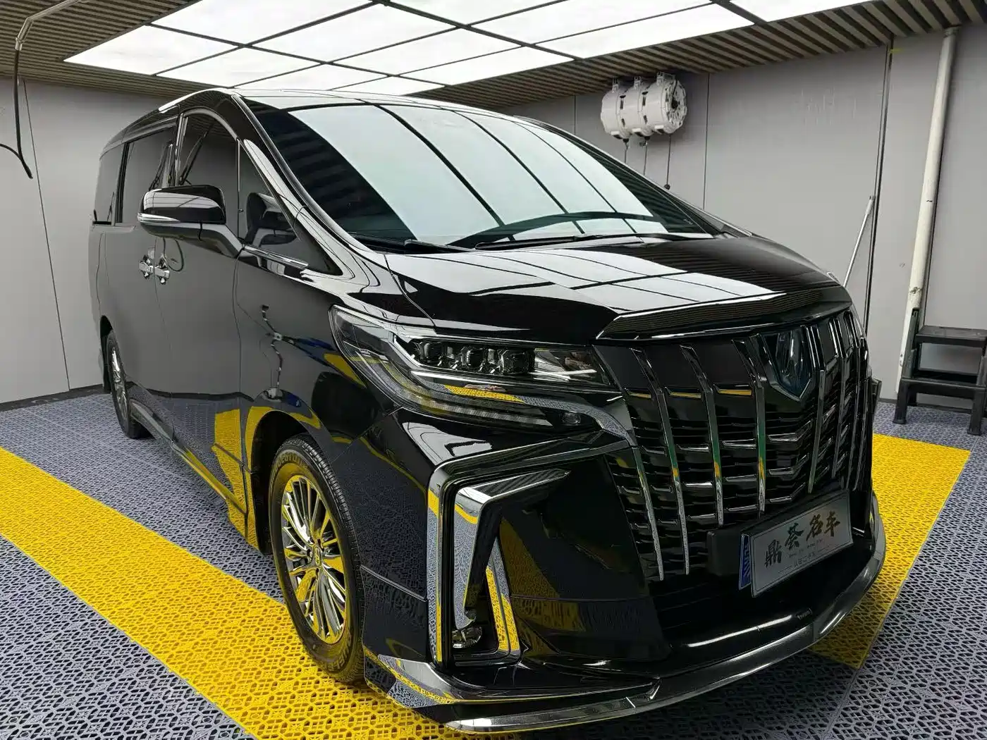 Toyota Alphard 2021 Hybrid 2.5L Premium