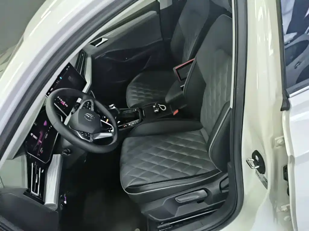 Volkswagen Sagitar, миниатюра 15
