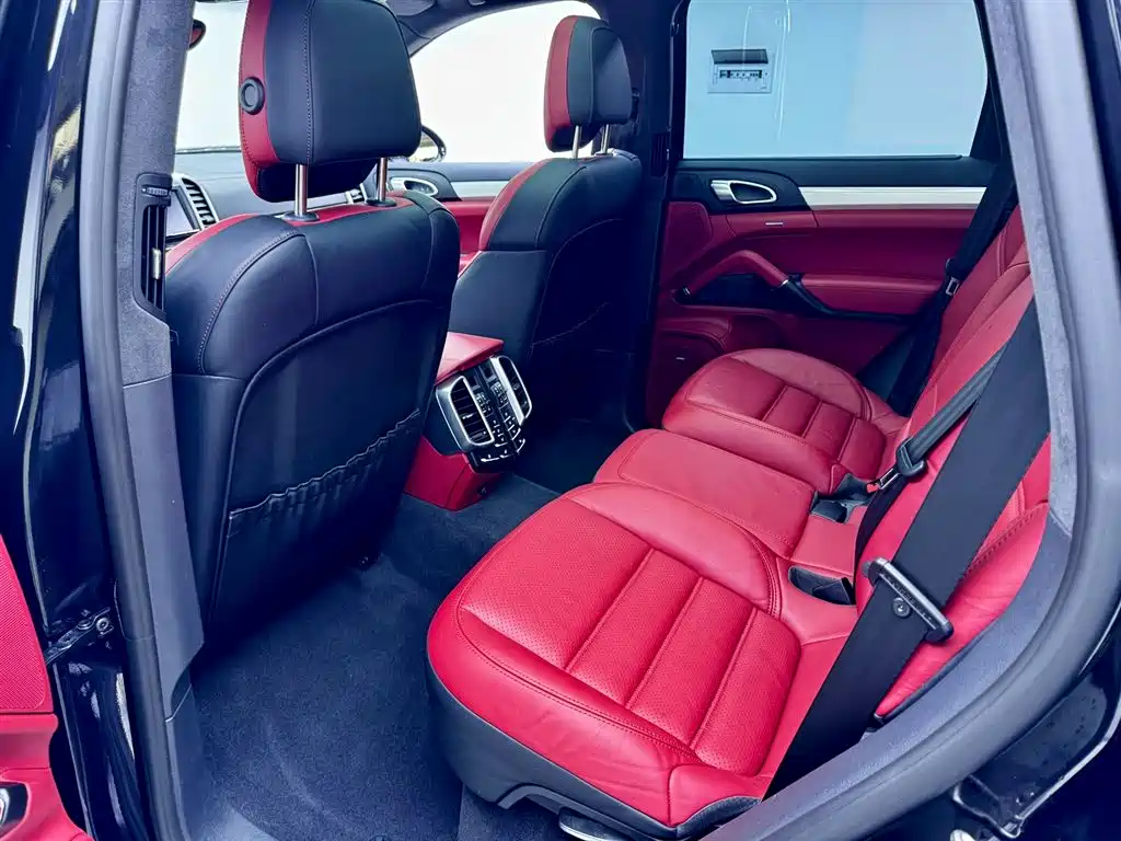 Porsche Cayenne 2016 Cayenne Turbo 4.8T фото 22
