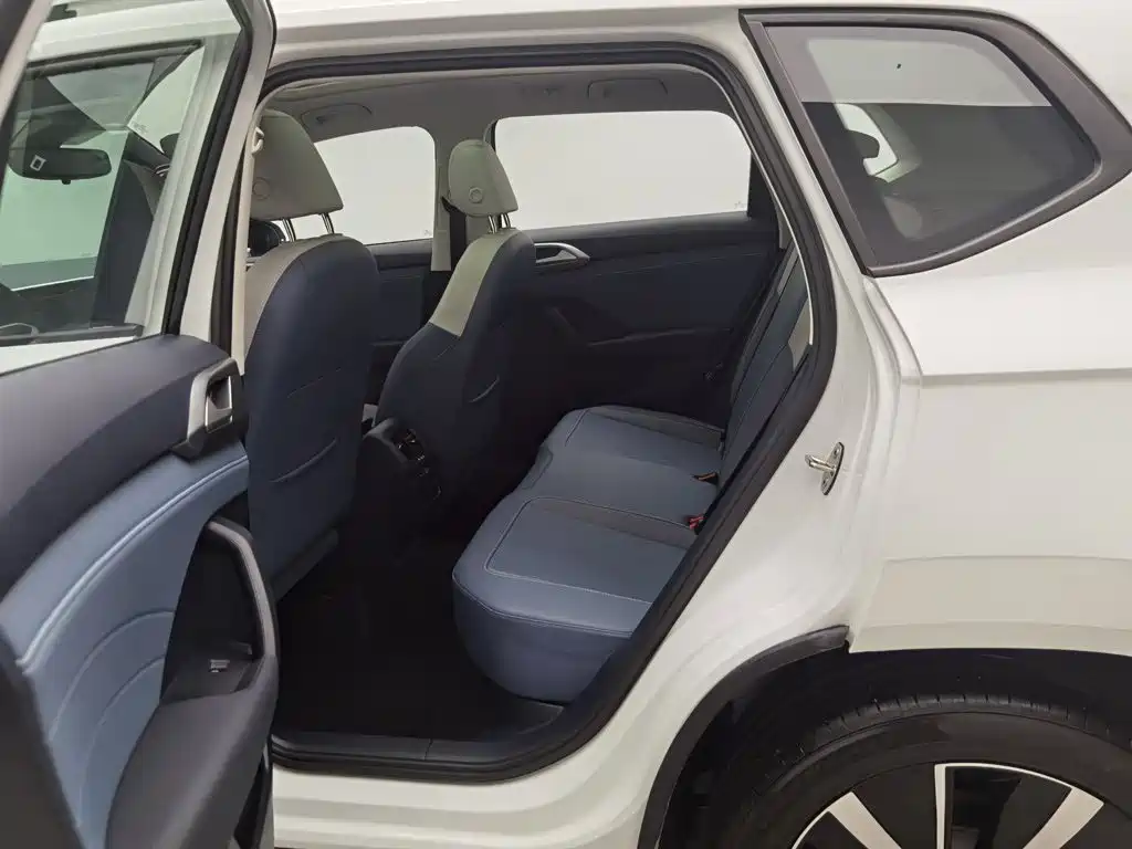 Volkswagen Tharu, миниатюра 15