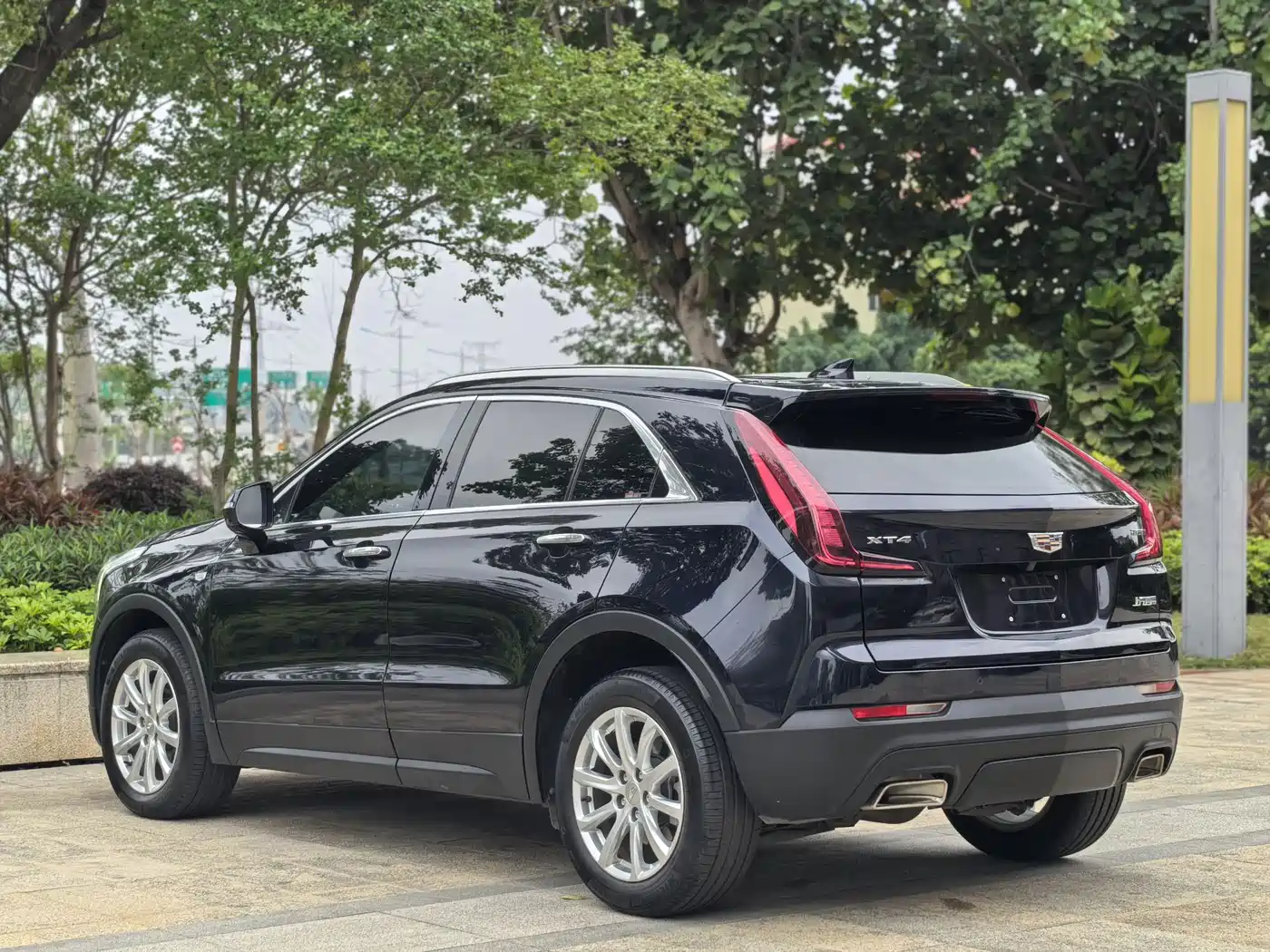 CADILLAC XT4