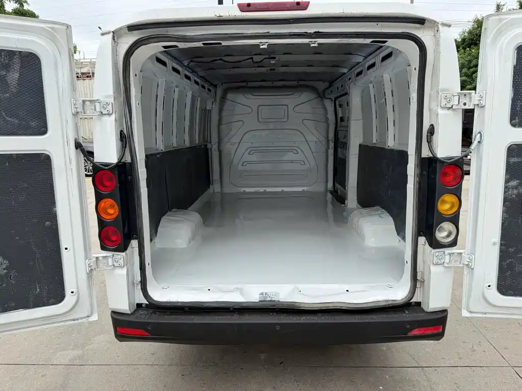Yuan Cheng FarStar V 2022 2023 Model V6E Gotion High-Tech 38.7kWh Value Edition