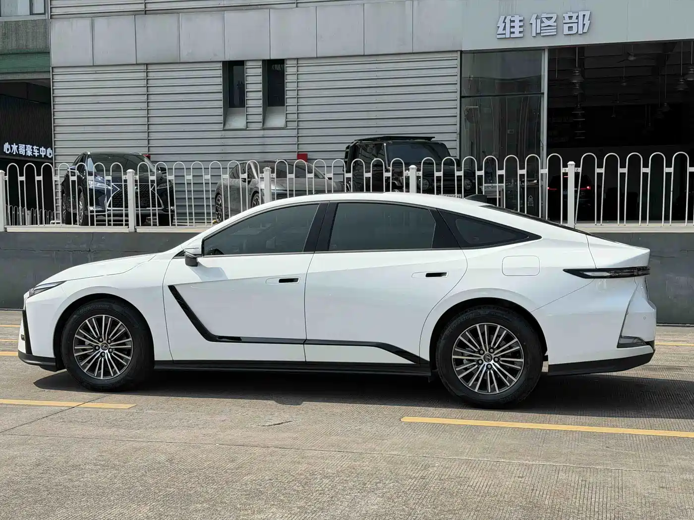 2026 Lexus ES