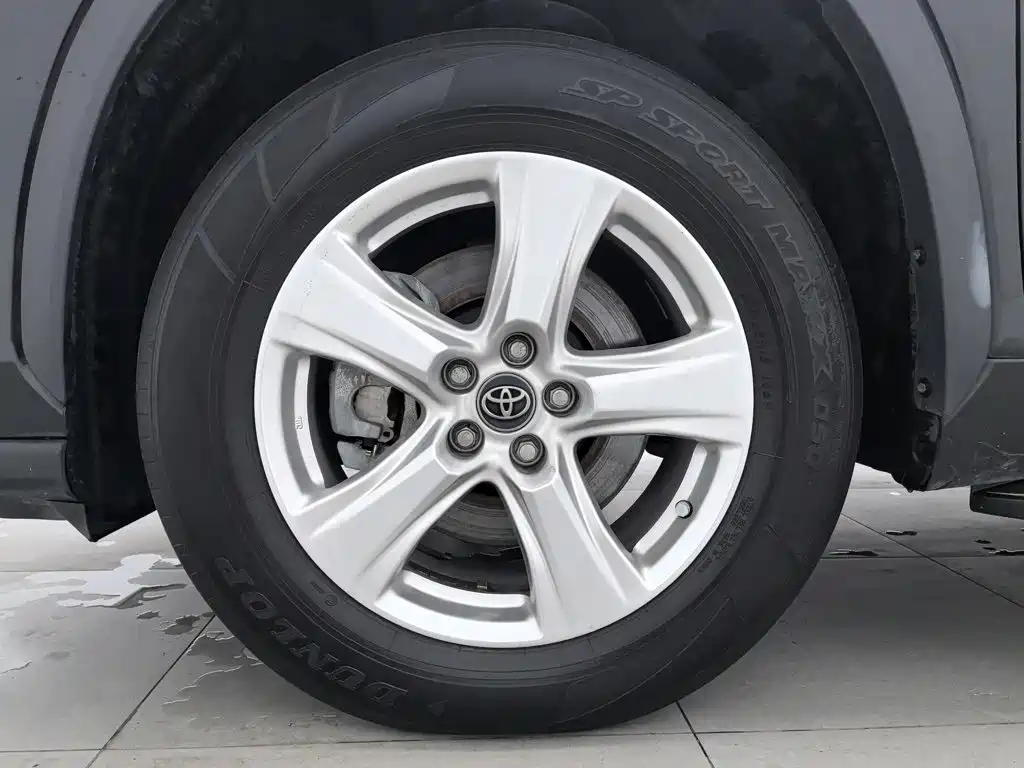 Фото 17 - Toyota Highlander