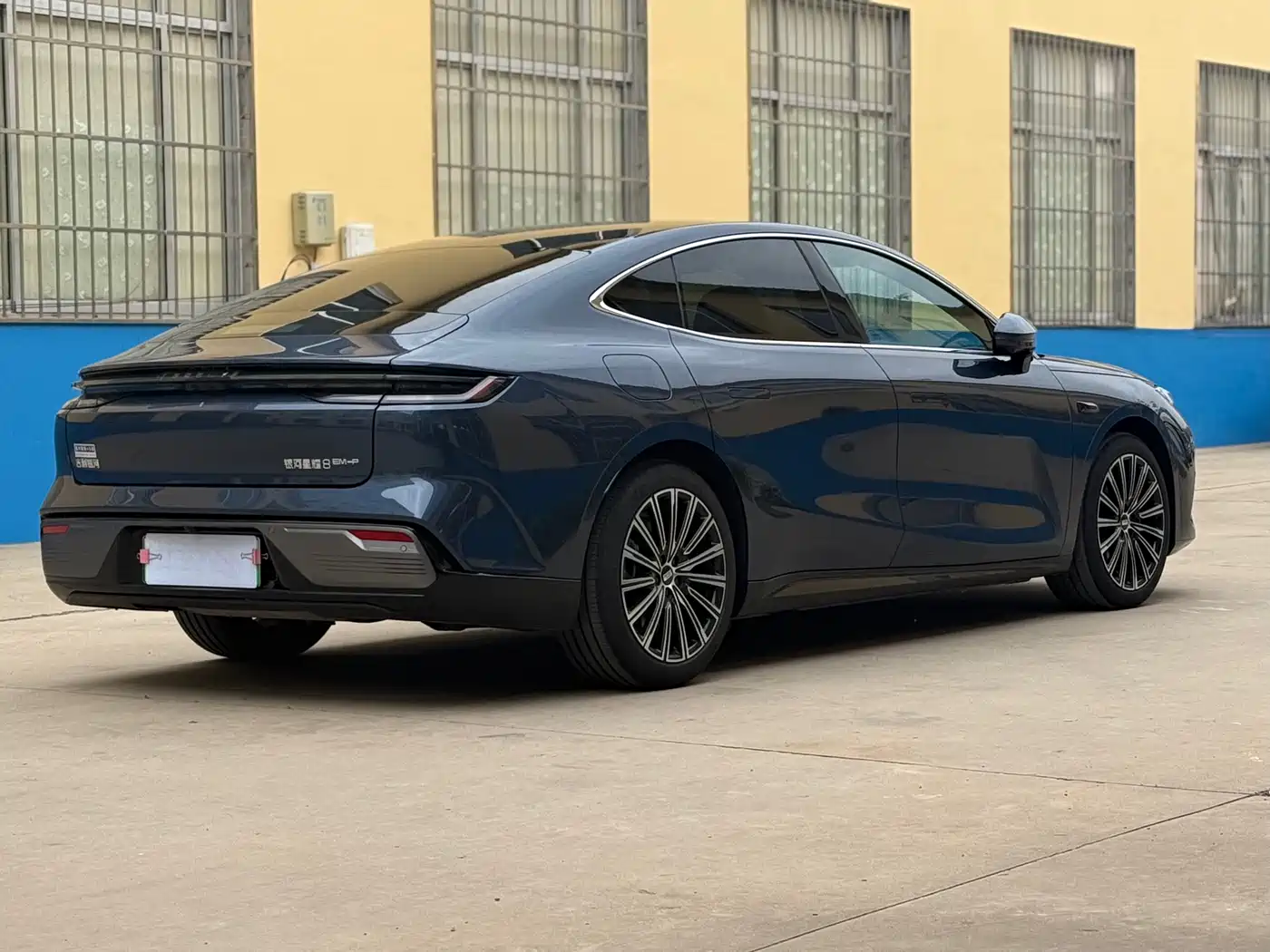 GEELY GALAXY GALAXY SPARKLE 8