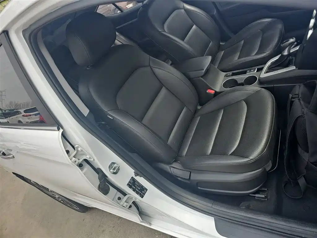Hyundai Elantra 2019 1.5L CVT Smart Elite фото 25