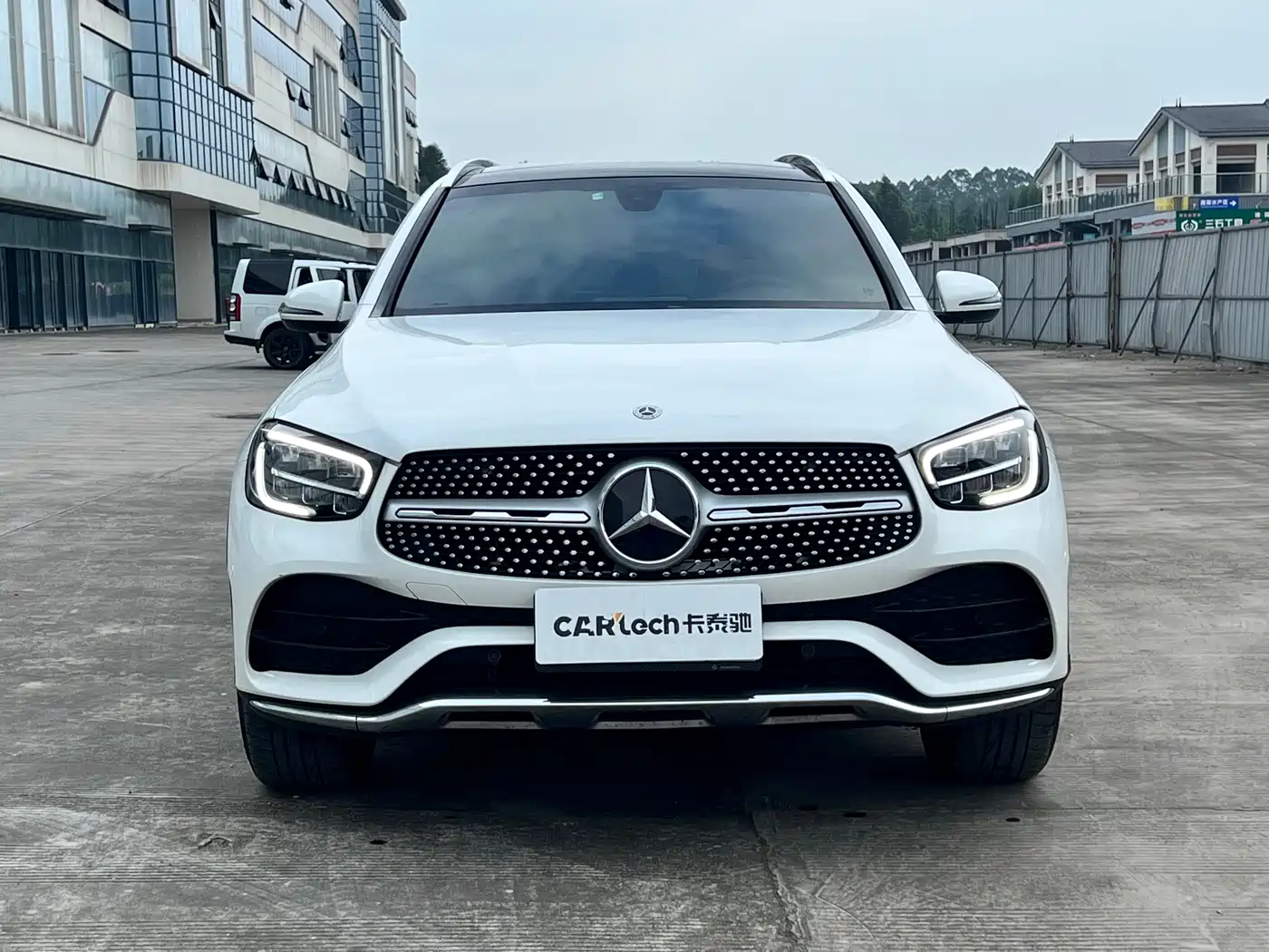 Mercedes-Benz GLC 2021 GLC 260 L 4MATIC Luxury фото 4