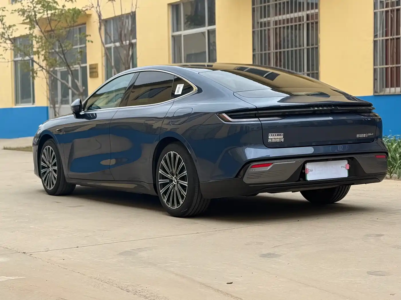 GEELY GALAXY GALAXY SPARKLE 8