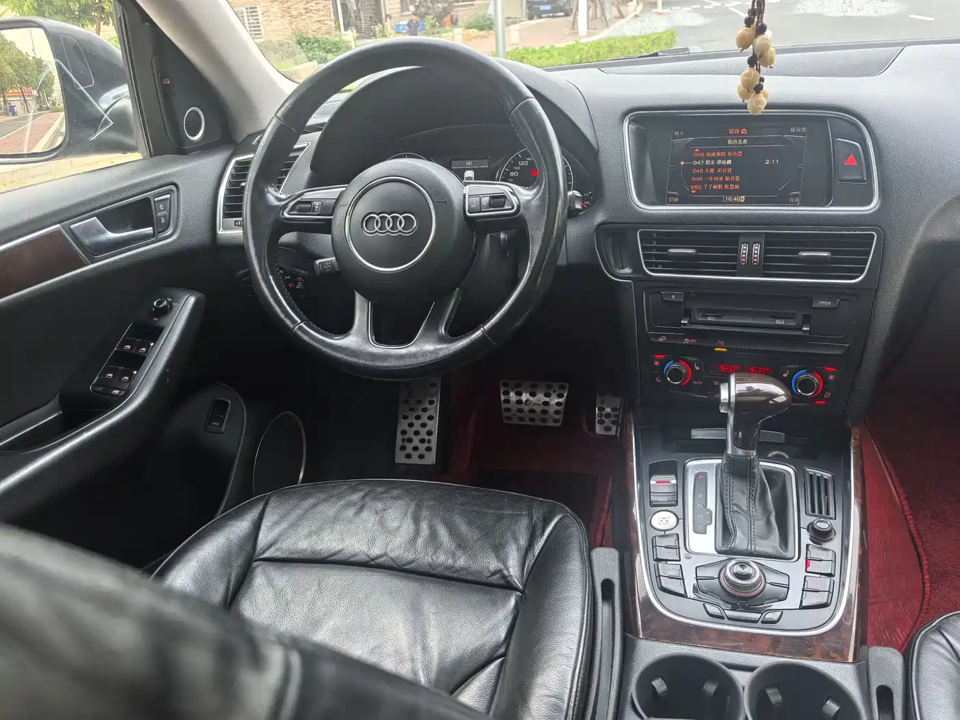 Audi Q5 2011 2.0TFSI Comfort фото 9