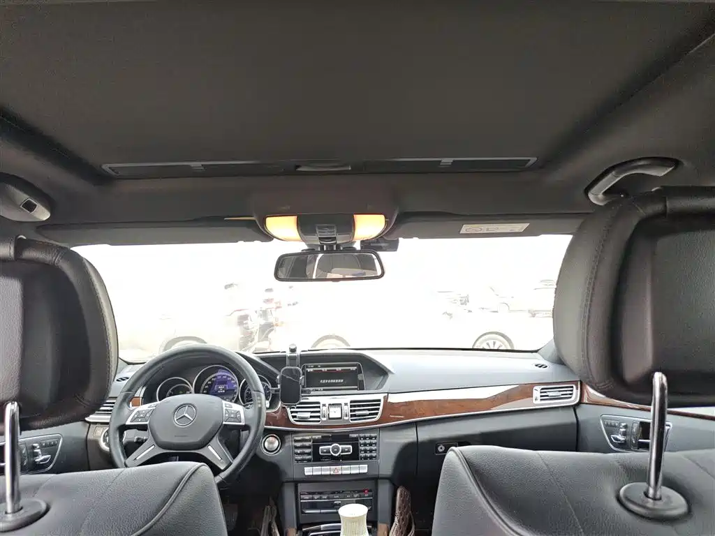 Mercedes-Benz E-Class 2015 E 200 L фото 9