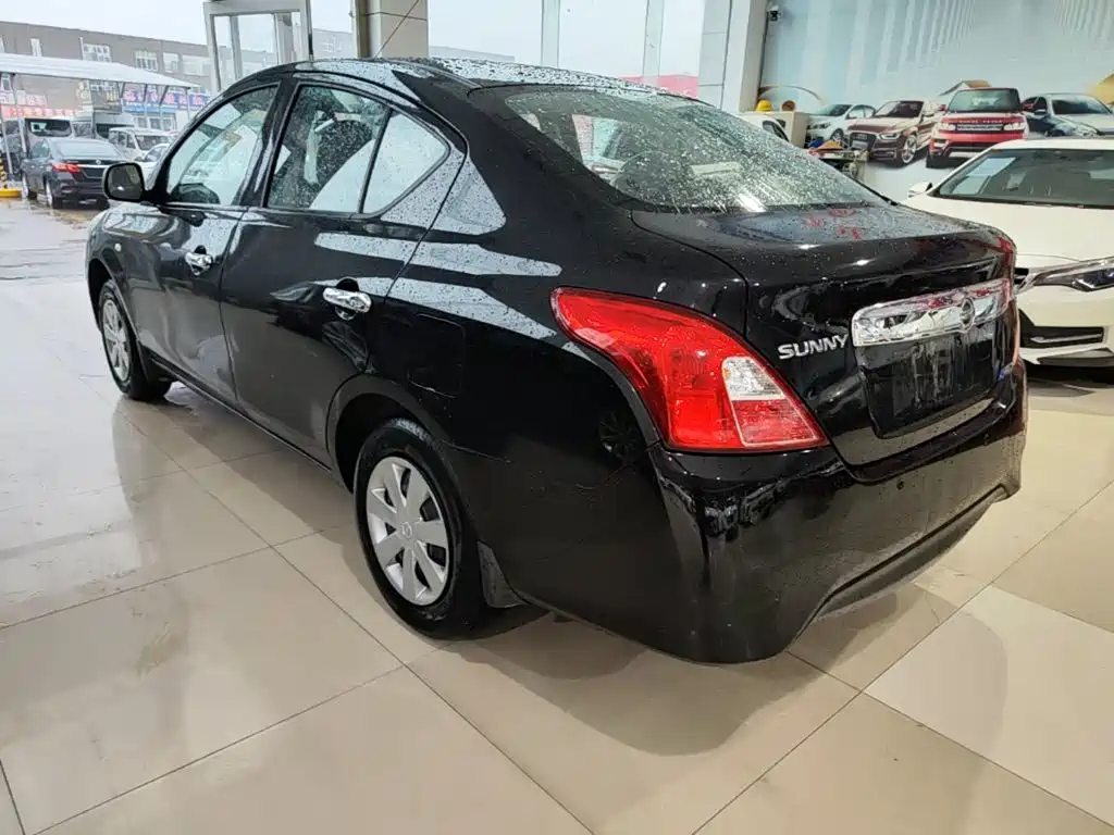 2017 Nissan Sunny