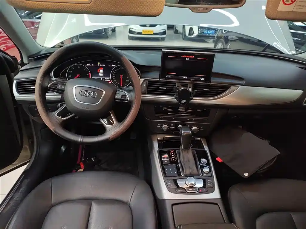 Audi A6L 2018 Model 35 TFSI Collector's Edition фото 10