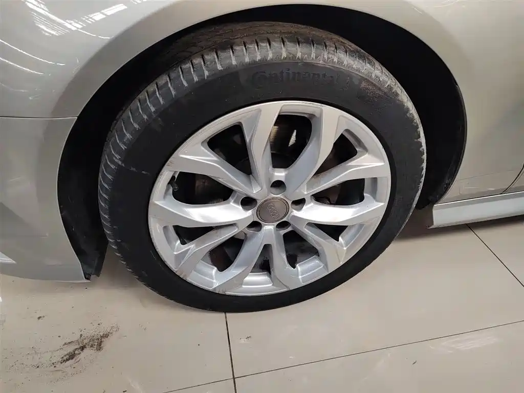 Audi A6L 2018 Model 35 TFSI Collector's Edition фото 23
