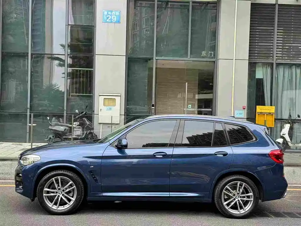 Photo 2 - BMW X3
