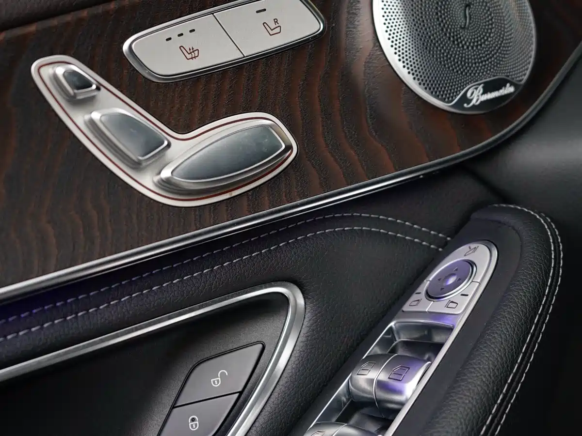 Mercedes-Benz GLC 2020 GLC 260 L 4MATIC Luxury фото 6