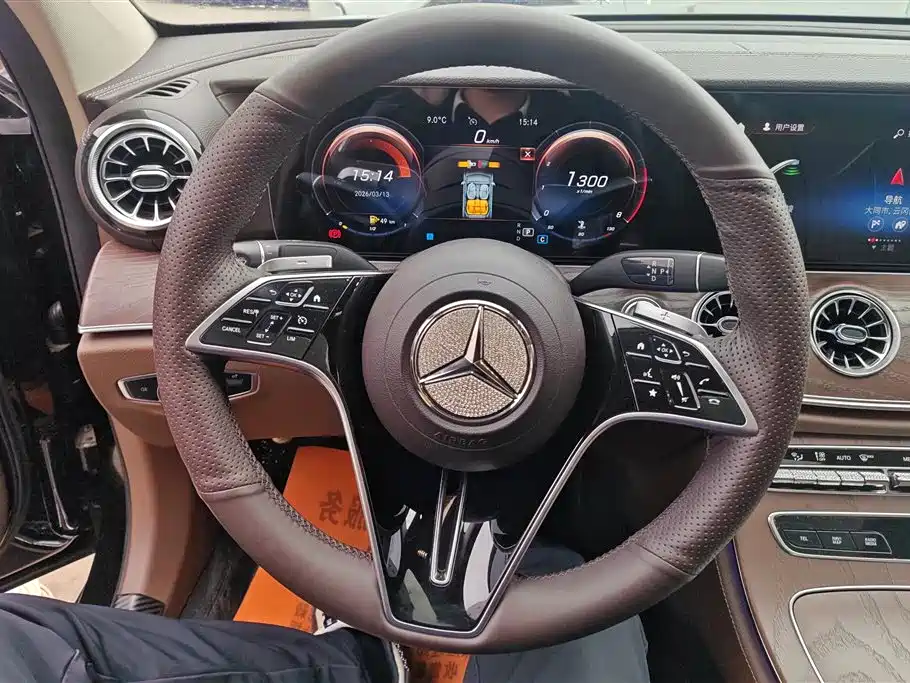 MERCEDES-BENZ E CLASS