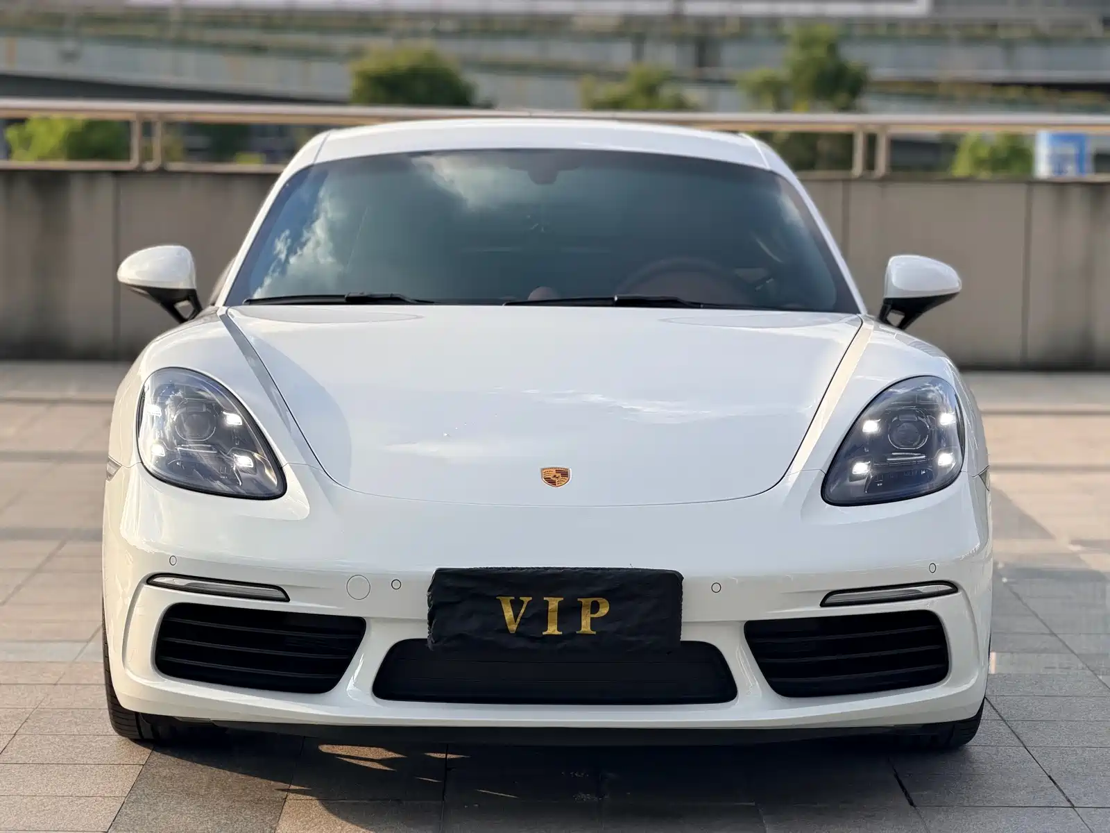 Фото 2 - Porsche 718