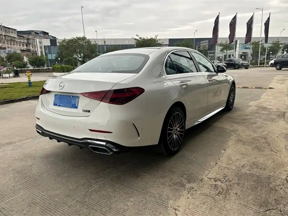 Mercedes-Benz C-Class 2025 C 260 L Sport Edition фото 3