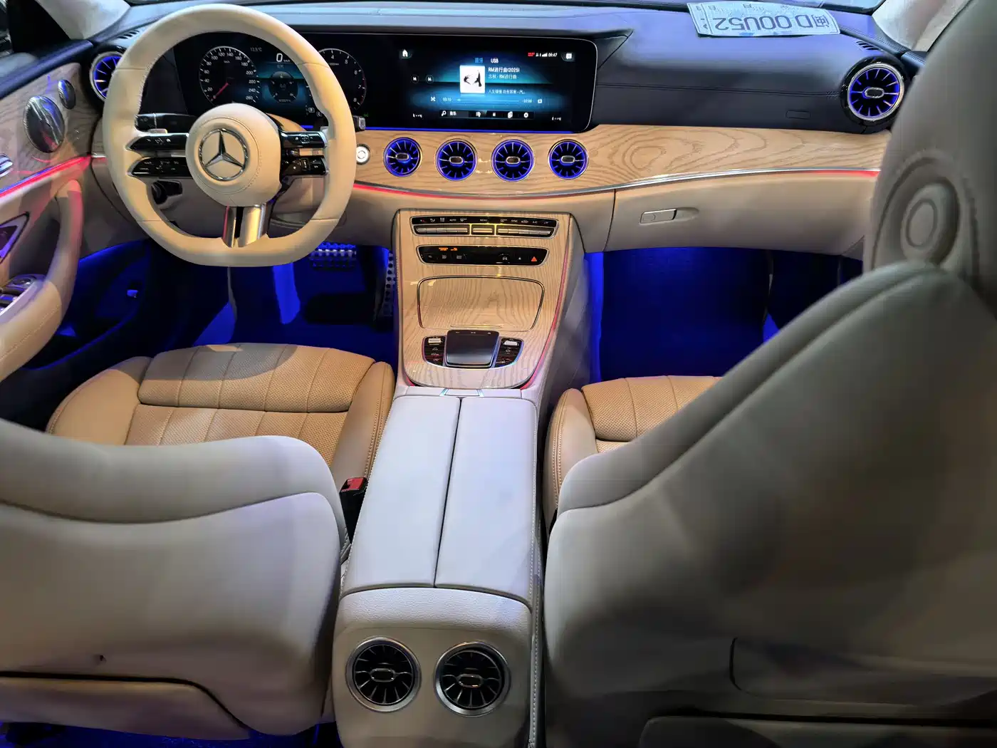 MERCEDES-BENZ E CLASS