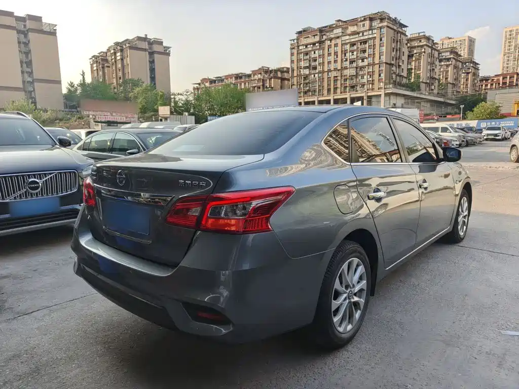 Nissan SYLPHY, миниатюра 7